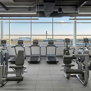 Calgary Airport Marriott In-Terminal Hotel